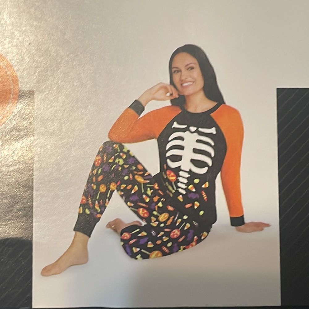 Halloween pajamas Large - Picture 2 of 4